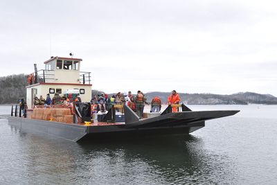 A passenger boat carrying a winter Eagle Watch group on Dale Hollow Lake.